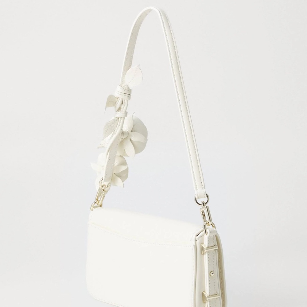 Kate Spade Liv Crinkle Patent Shoulder Bag Cashew Milk | 3D Rose | NWT - Picture 5 of 9